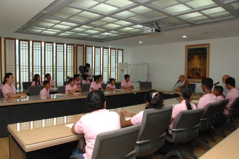 2010.08.17_아시아 청소년 한국문화체험단 방문 (30)